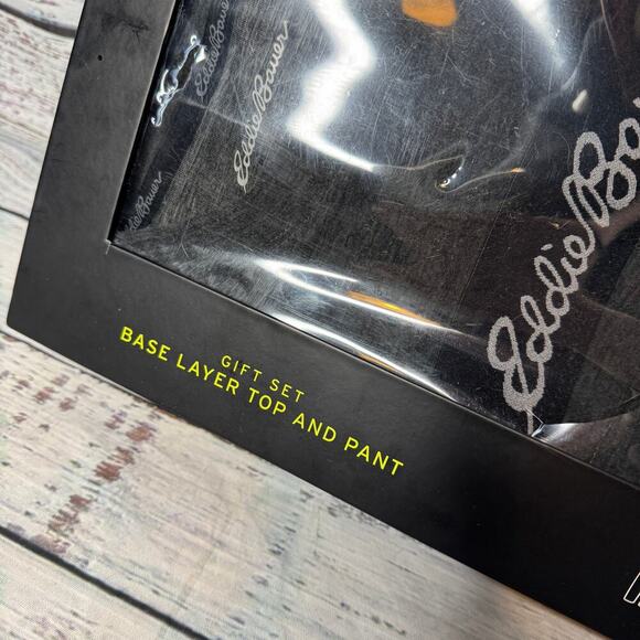 Eddie Bauer Base Layer 2pc Gift Set Pants and Top Mens Grey S NEW - Picture 3 of 3